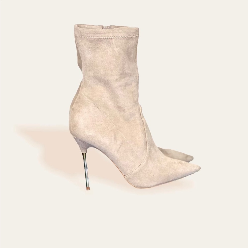 Sexy Aldo Women Bootie Heels